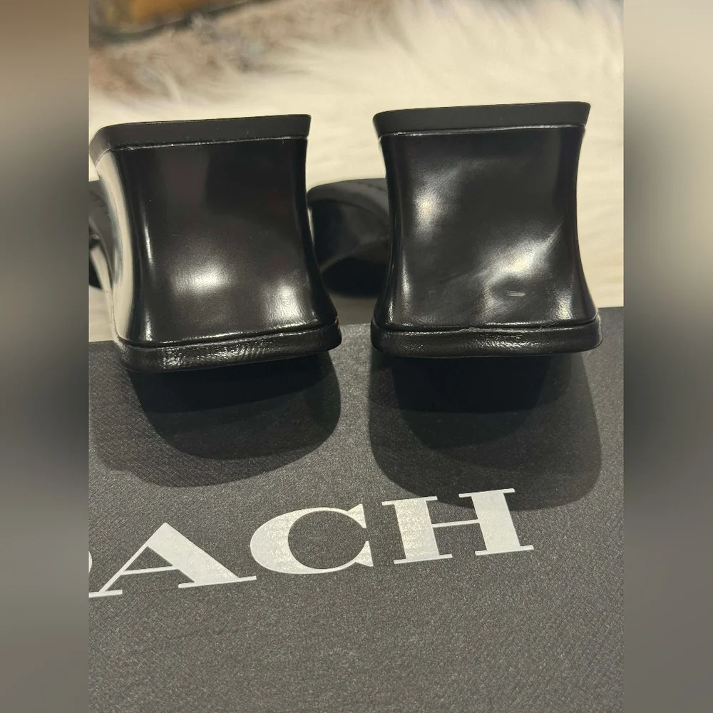 Coach Sculpted C Block He Sandal, Size 7B - Picture 6 of 7